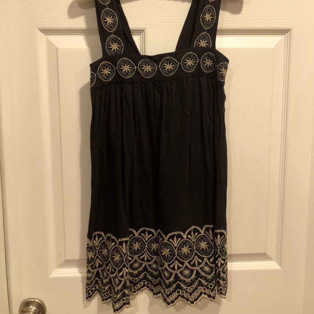 BCBG tunic top